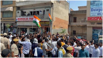 Agnipath Scheme Protest Jaipur-Delhi national highway jammed in Rajasthan, stone pelting and vandalism in six districts