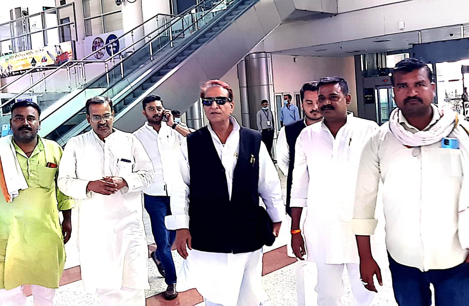 After release from jail, Azam Khan, called himself from blind, deaf to monkey, know why he is giving such stat