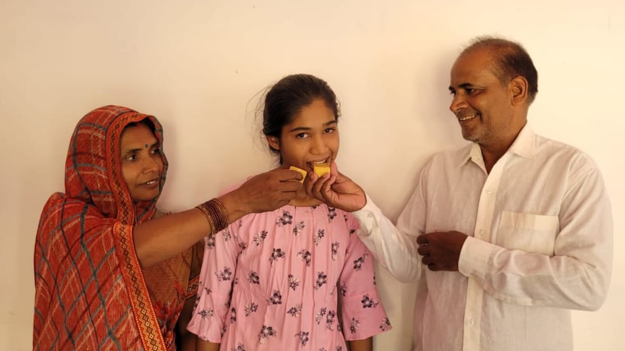 UP Board Result 2022 Anshu of Deoria secured top 10 position
