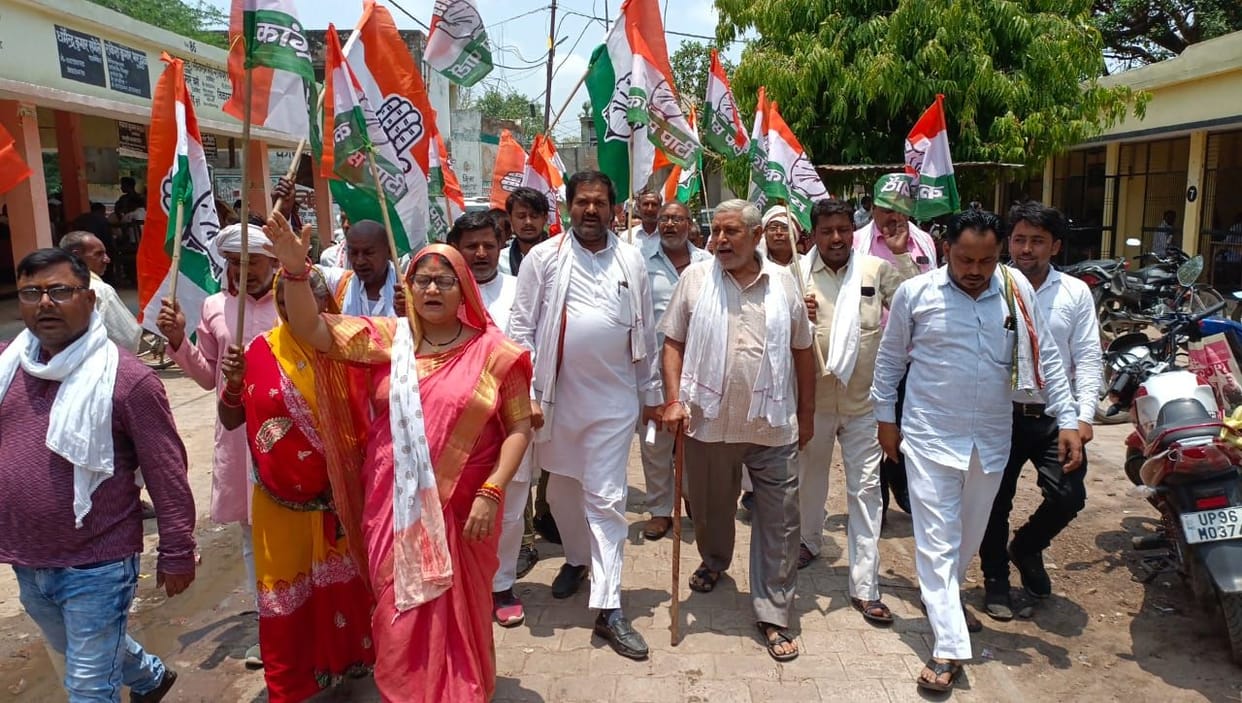 Congressmen protest against questioning of Rahul
