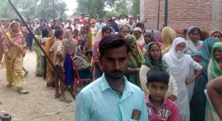 hardoi news,Woman dies after falling from roof under suspicious circumstances
