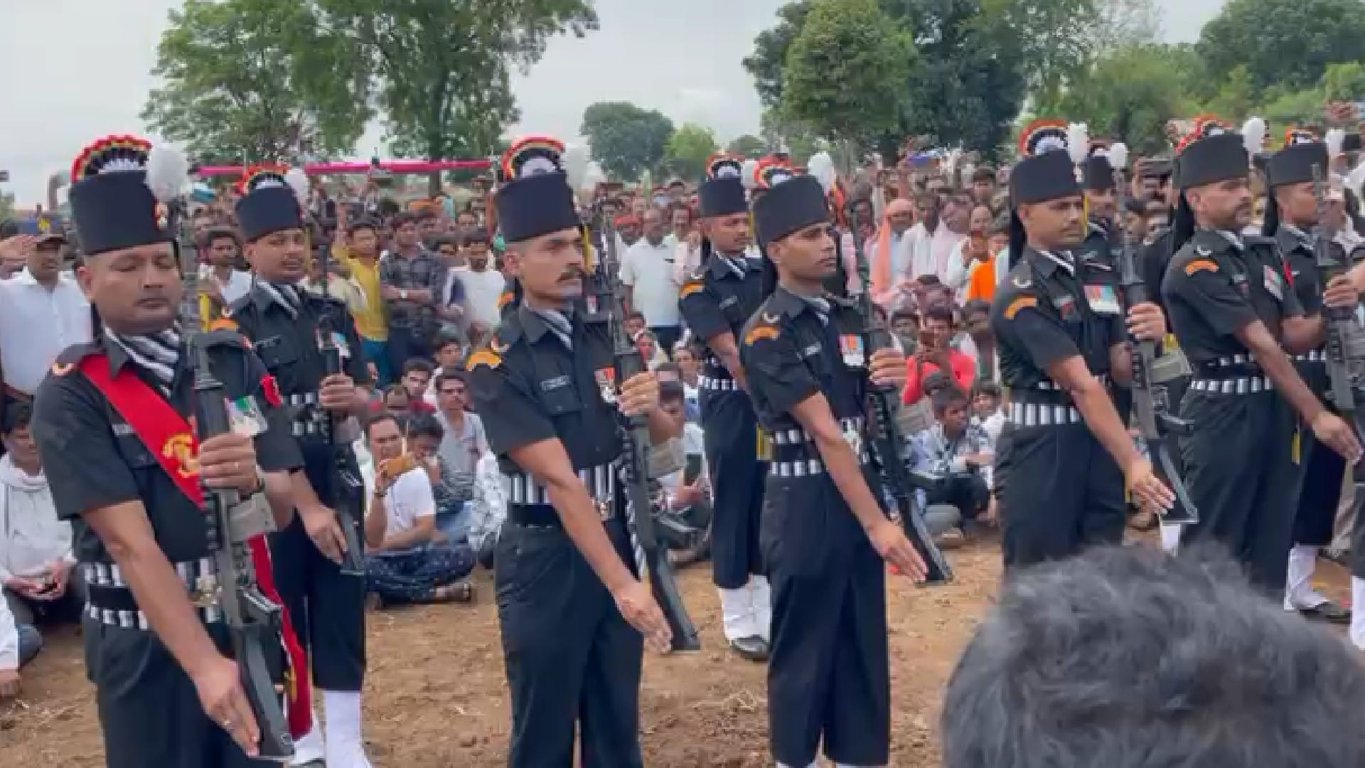 Chhindwara: Martyr Bharat Yaduvanshi of Madhya Pradesh was given a final farewell with respect in Baramulla,