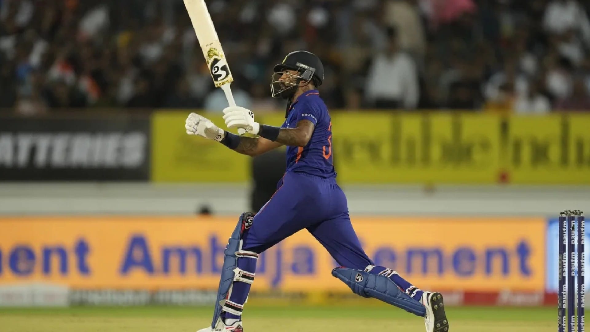 IND vs SA Photos Marco Jansen injured on Avesh Khan ball Harshal Patel Takes David Miller wickets Dinesh karthik and hardik pandya superhit