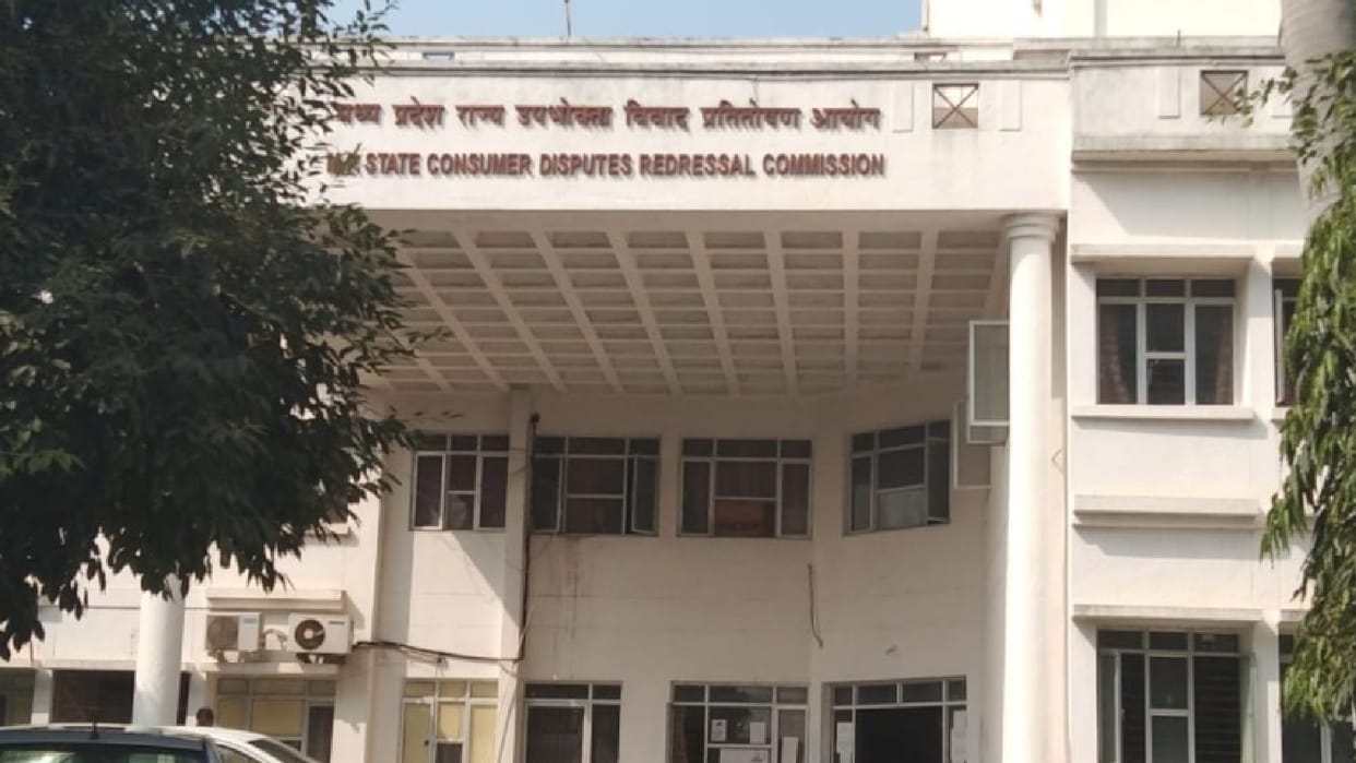 Jabalpur: Forum admits negligence for leaving scissors in woman's stomach, Dr. Neerja Dubey and another fined Rs 6.5 lakh