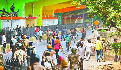 Agnipath Yojana Protest High Alert in varanasi railway stations and roadways  police checking hotels
