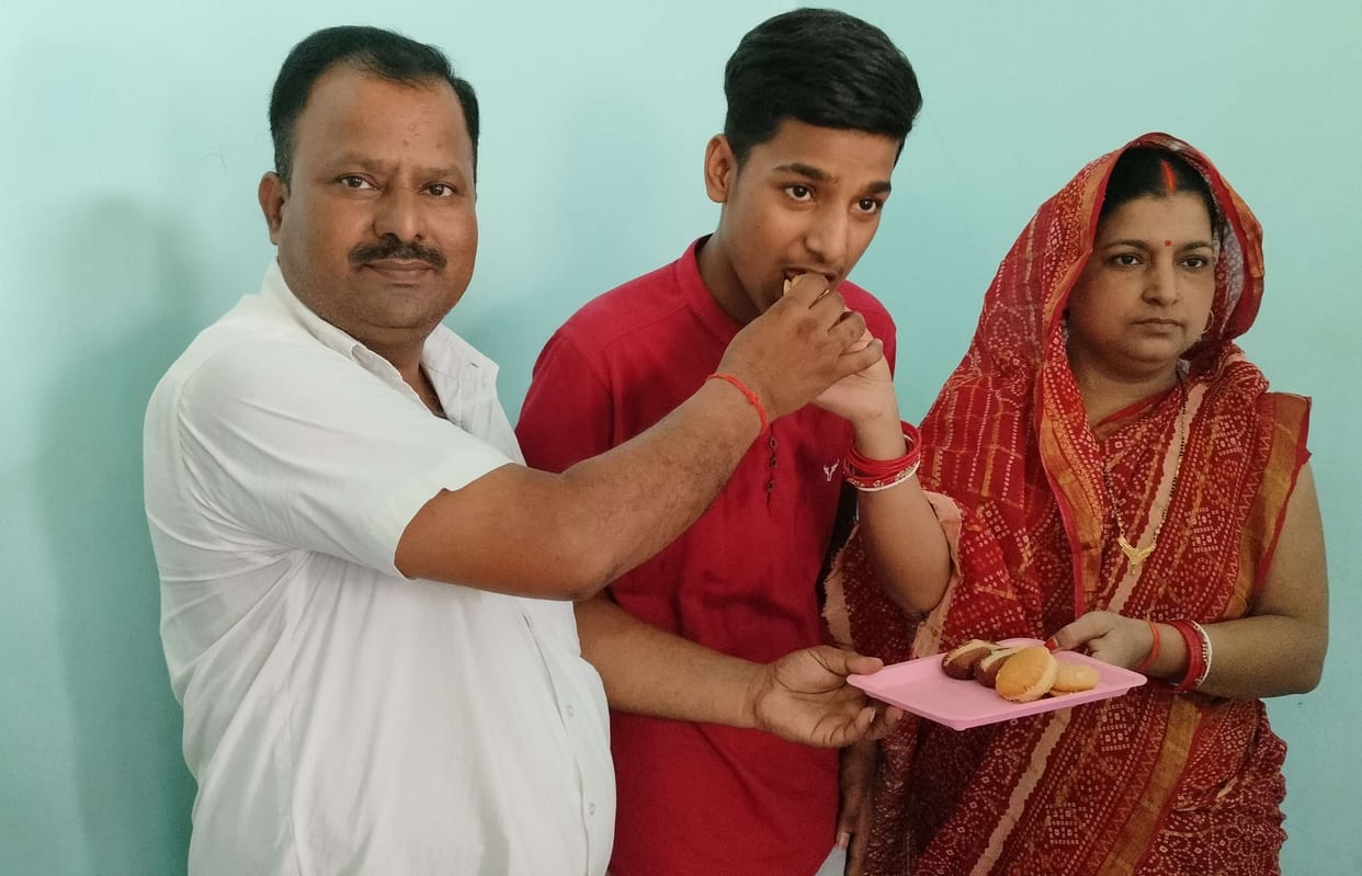 Divyant in high school, Sanjana topped in Intermediate