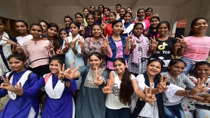 UP Board Result 2022: Dominance of daughters in high school, inter results