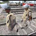 लुधियाना स्टेशन पर तैनात सुरक्षाकर्मी।