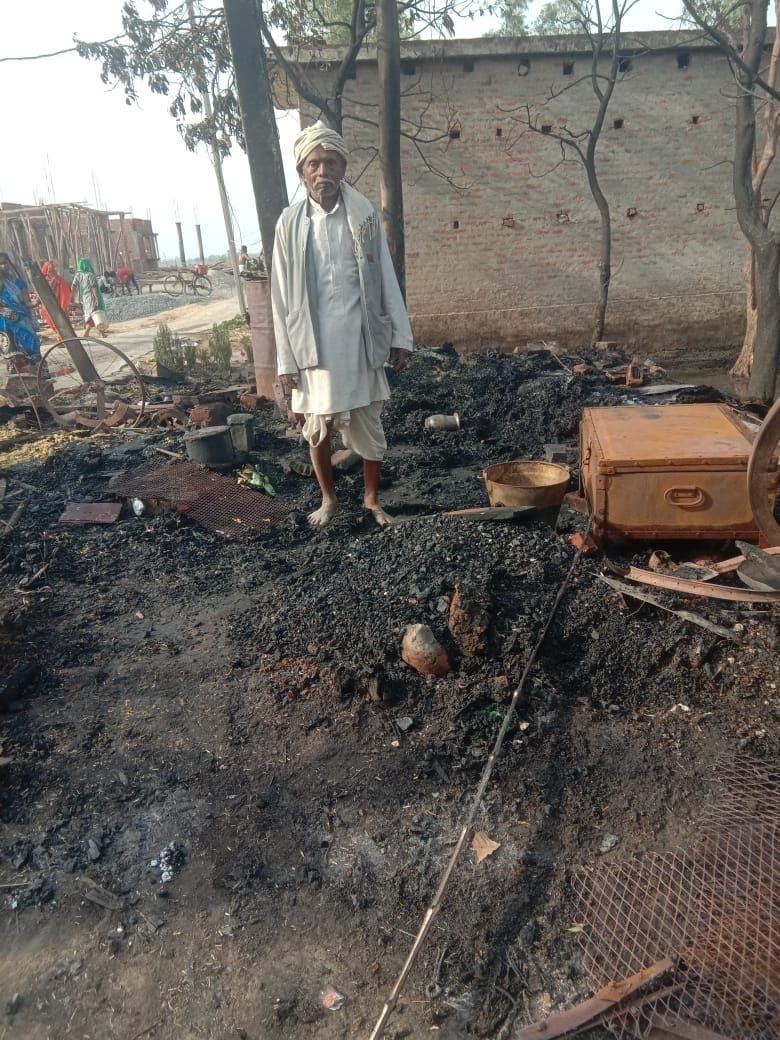 Four huts burnt due to fire