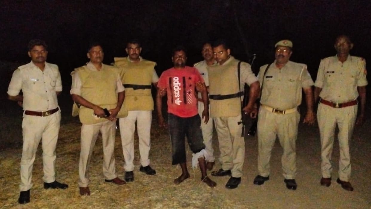 Encounter between police and animal smuggler in Kushinagar