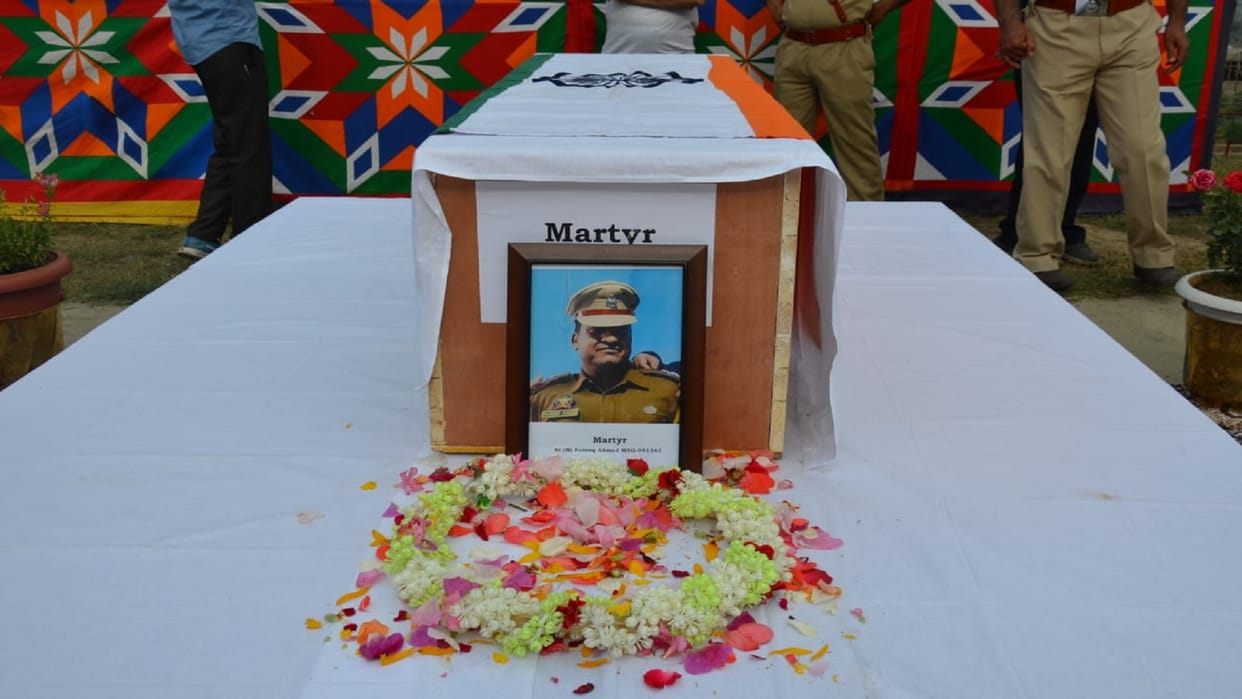 Sub-Inspector police officer was shot dead by terrorists in Pulwama of Jammu and Kashmir
