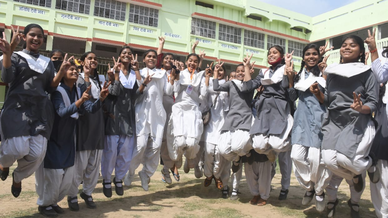 UP Board Result 2022 Gorakhpur district topper met from rural area