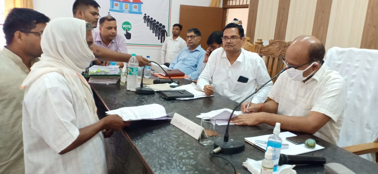 DM furious over the complaint of dirt in the river