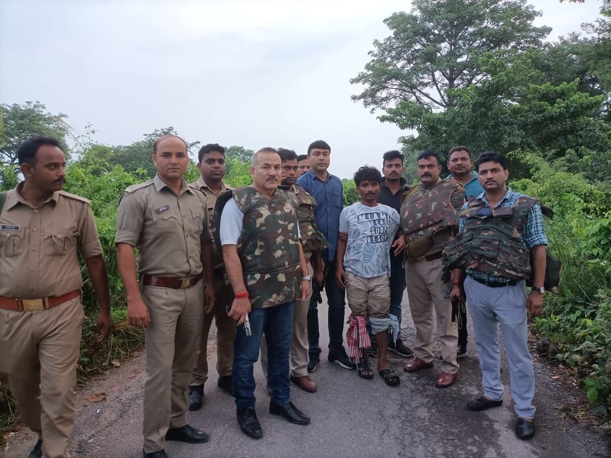 Animal smuggling accused shot in encounter with police