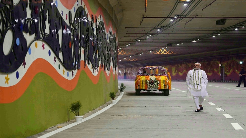 pragati maidan tunnel hi-tech in every respect world largest artefacts made on its walls