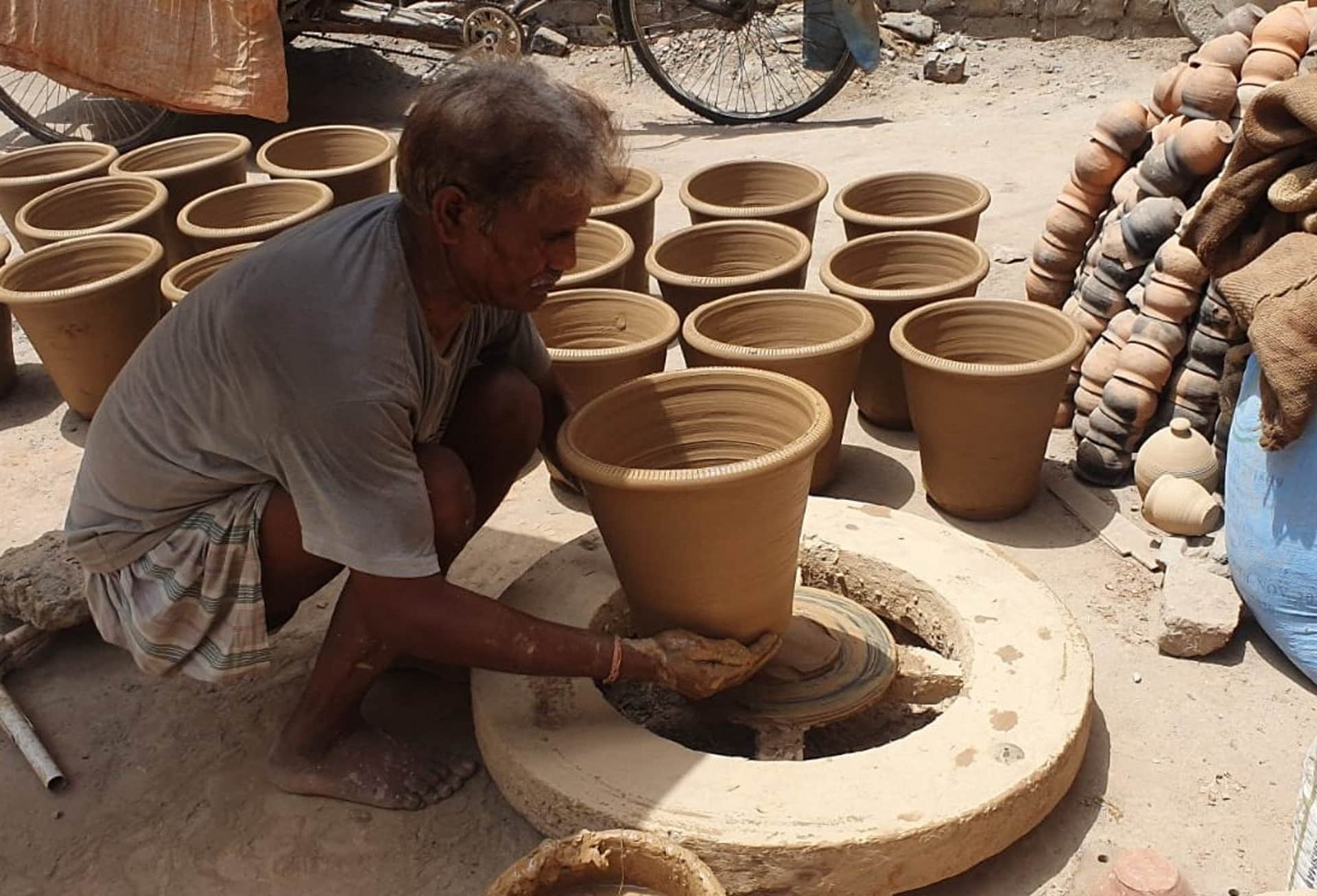 Father Day inspirational Story, potter did not put ancestral wheel in hands of son, but handed over book, See Photos