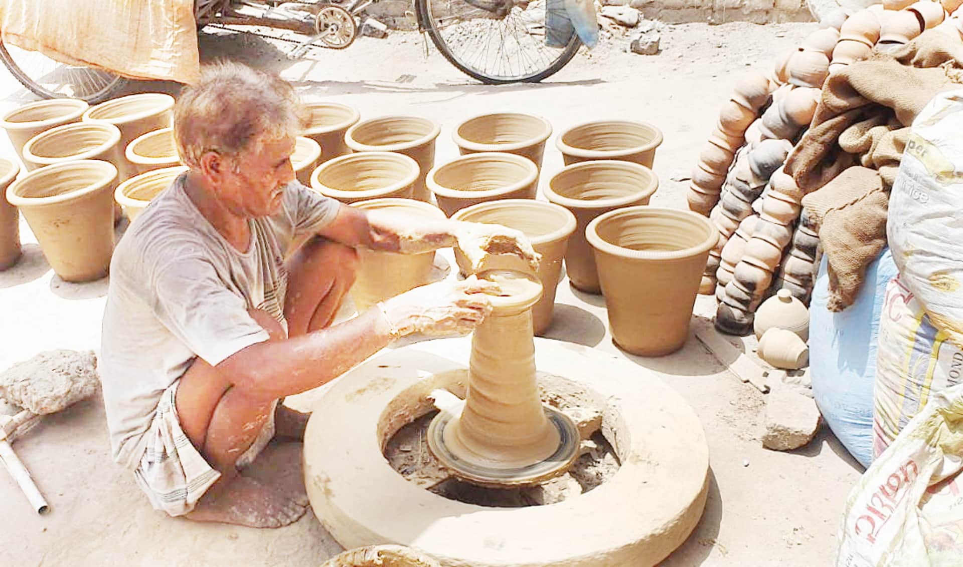 Father Day inspirational Story, potter did not put ancestral wheel in hands of son, but handed over book, See Photos