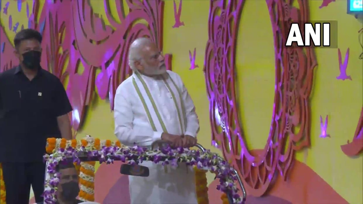 Pragati Maidan Tunnel PM Modi appreciated the painting suggested to make it a tourist center
