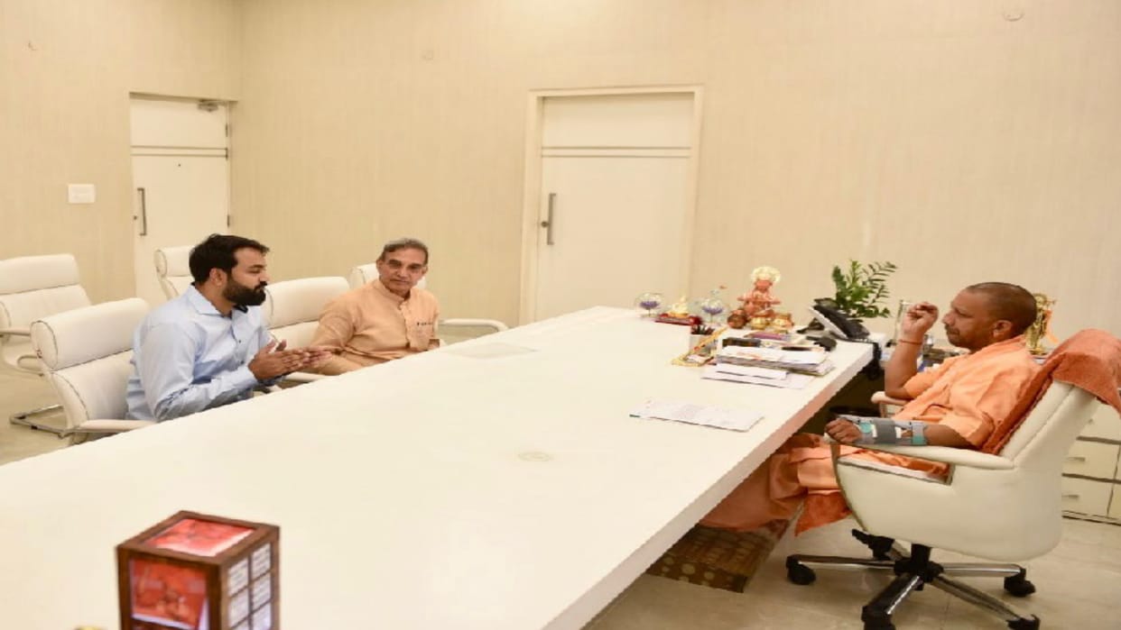 Meerut: Make Makhdumpur a tourist destination, District Panchayat President Gaurav Chaudhary proposed to meet CM Yogi