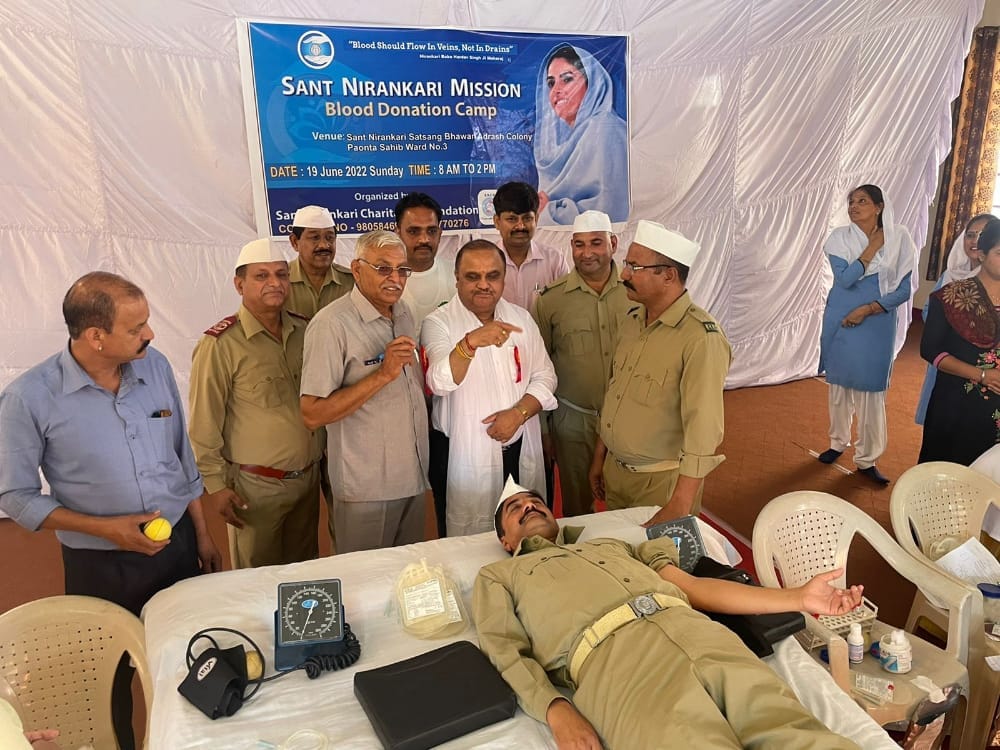 150 people donate blood in nirankari mission camp in ponta sahib