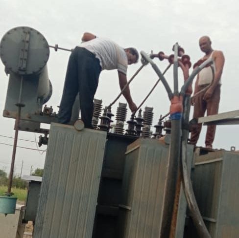 Kanpur Dehat : In Rasulabad, 50 thousand people were troubled without electricity for eight hours.