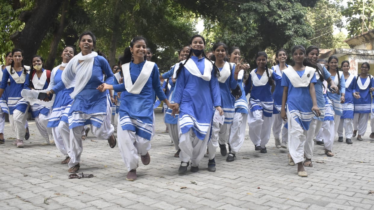 Gorakhpur Girls top in UP Board Result 2022 on Class 10th 12th Result