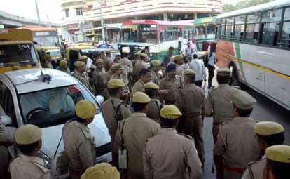 Bharat Bandh Update Alert in Varanasi ban on operation of Roadways buses policemen ready at borders