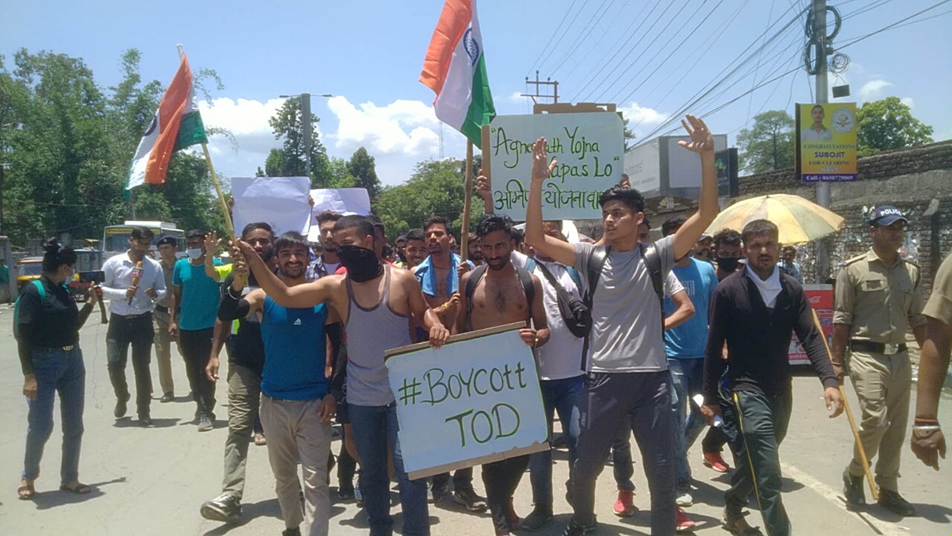 Agnipath Scheme protest, Bharat bandh in uttarakhand ineffective, peaceful demonstration, See Photos