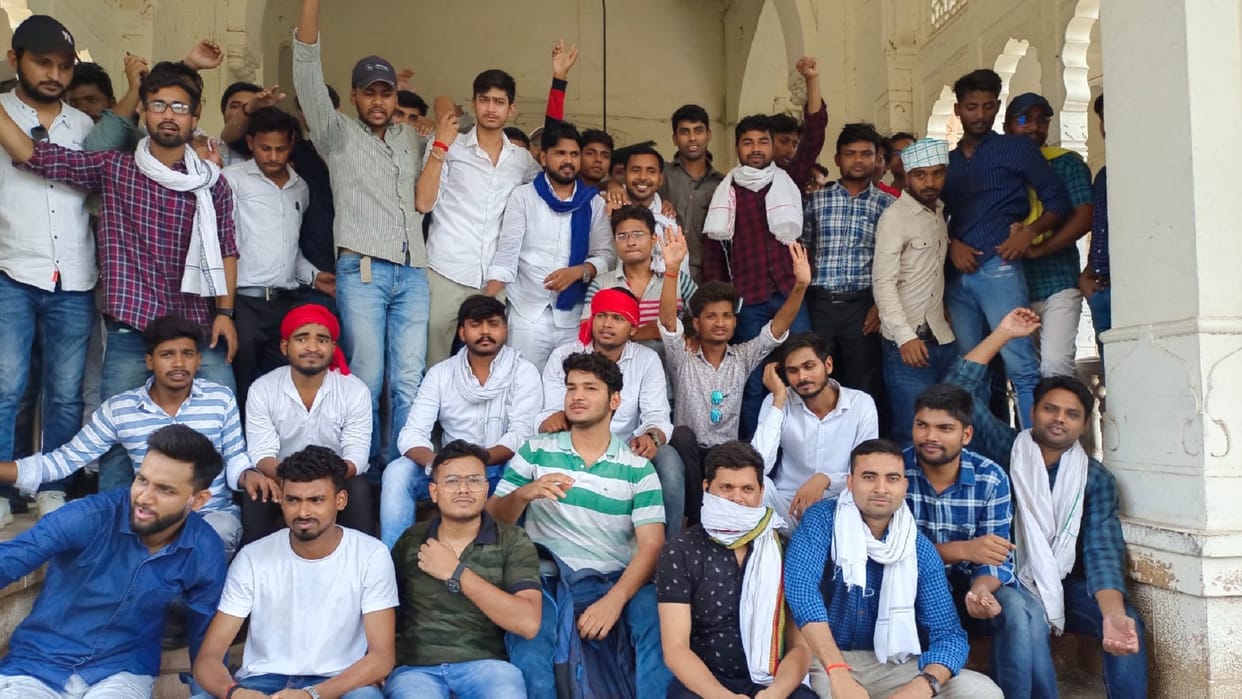 Allahabad University: There will be a law examination, students adamant on promotion, performance