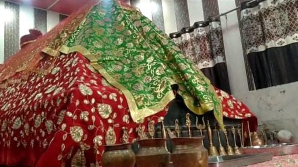 Indo Pak baba Chamliyal Mela to be held on 23 june celebrations across india pakistan border continues Baba Dalip Singh Manhas mela samba ramgarh jammu mela photos