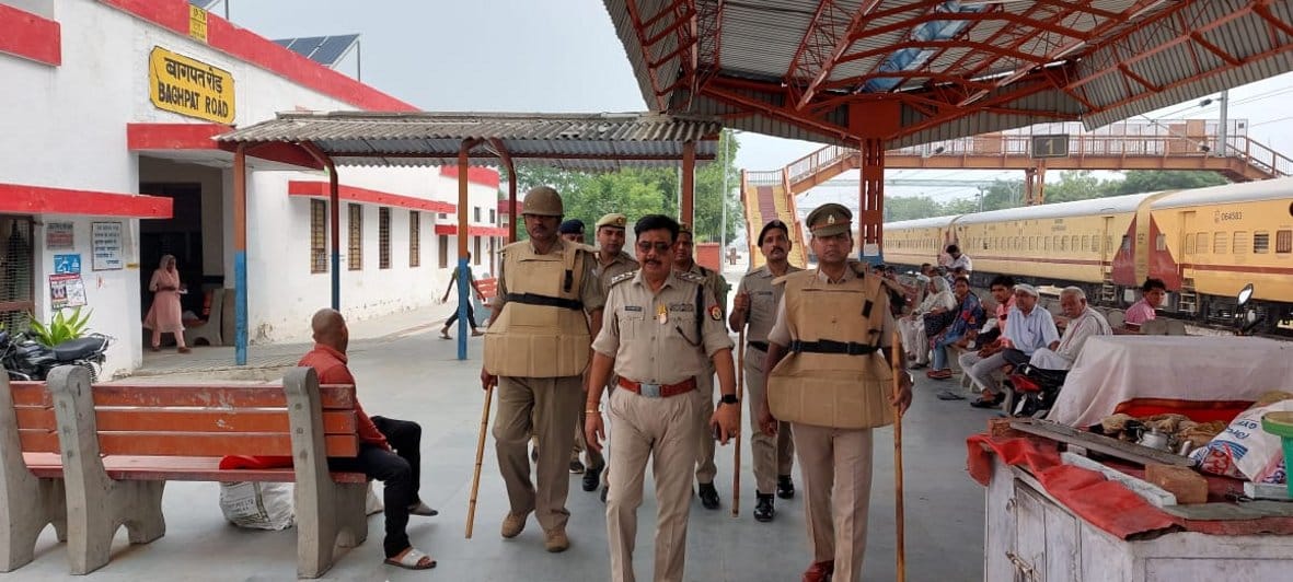 Trains canceled due to protest against Agneepath, passengers upset