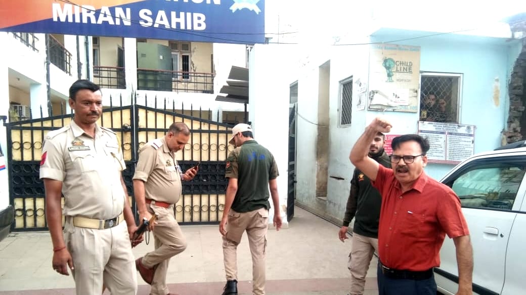 Police detained AAP Jammu convener Om Prakash Khajuria in Miran Sahib jammu ahead of protest on Agnipath scheme