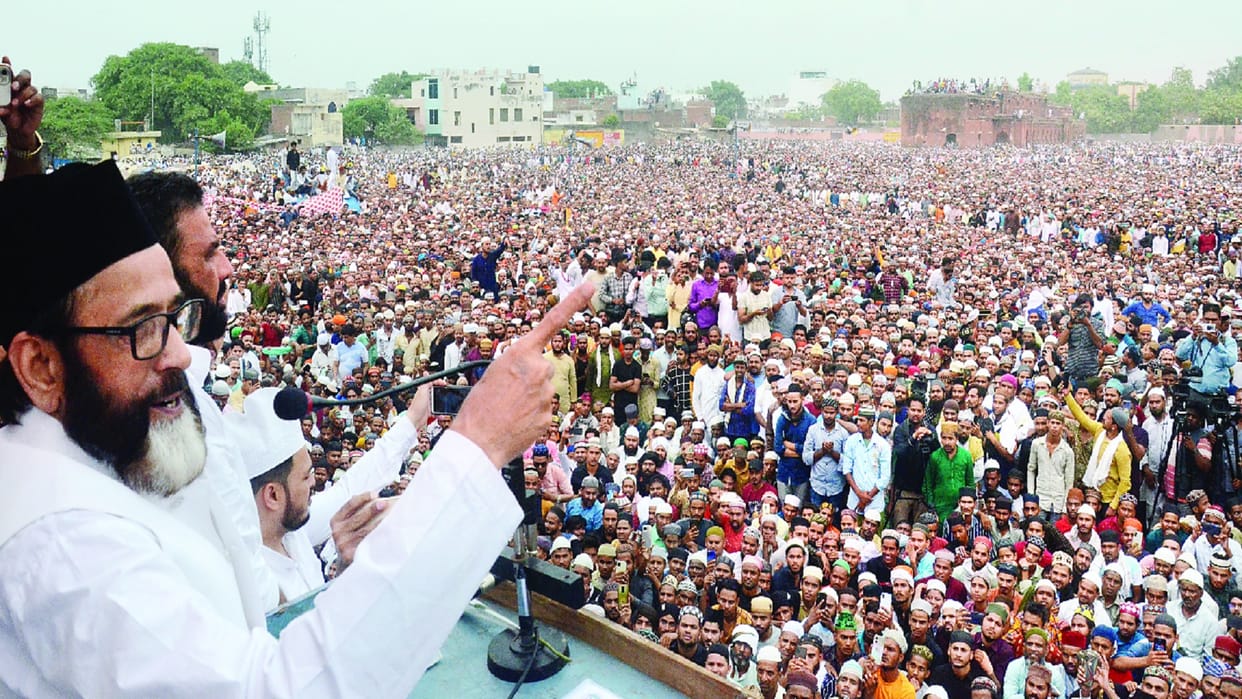 IMC chief Maulana Tauqeer said he will take matter of remarks on Prophet Mohammad to UNO