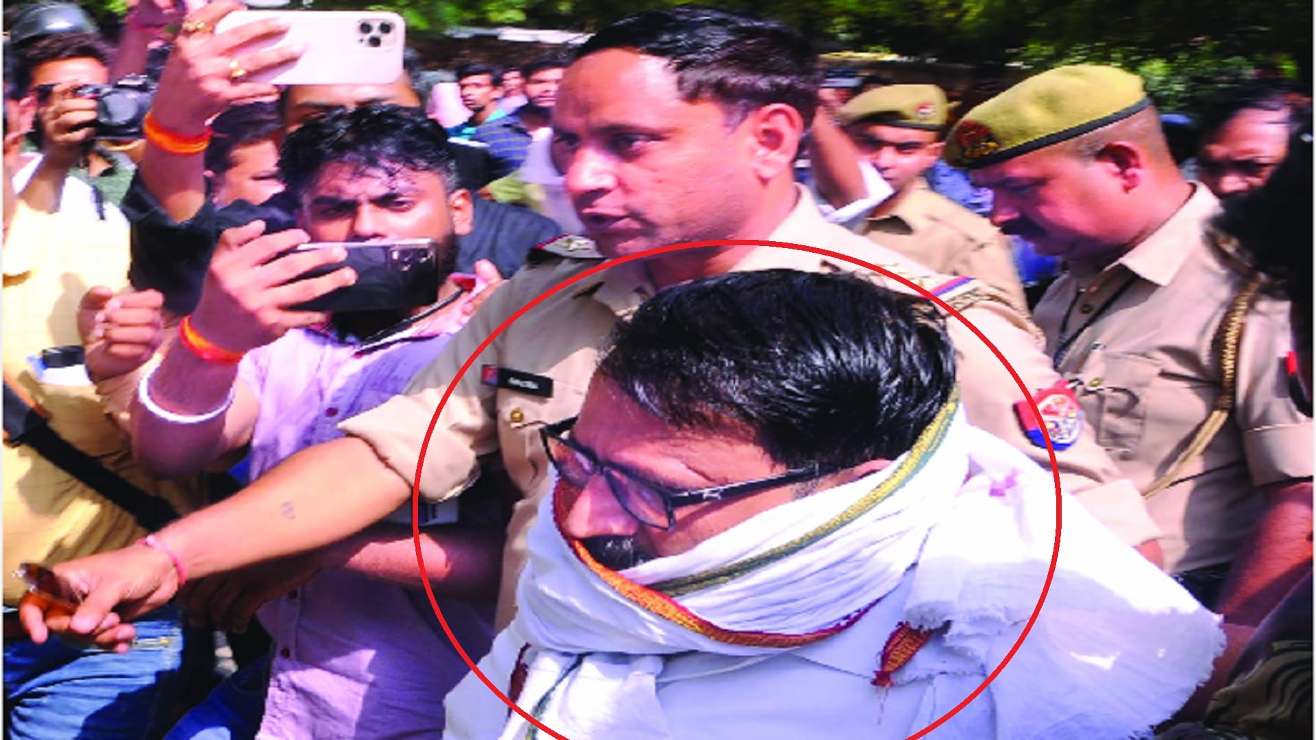 Kanpur Firing On Police accused RK Dubey fired while wearing a helmet Shot at neighbors making videos