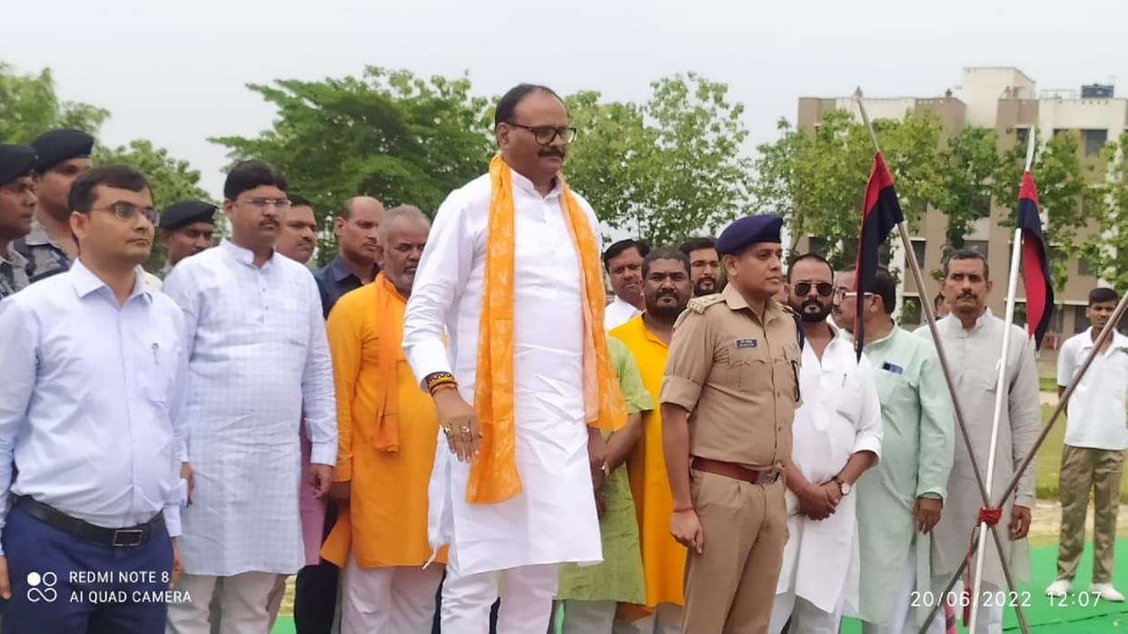 Maharajganj Deputy CM Brijesh Pathak said bad condition of goons-mafia in Yogi rule
