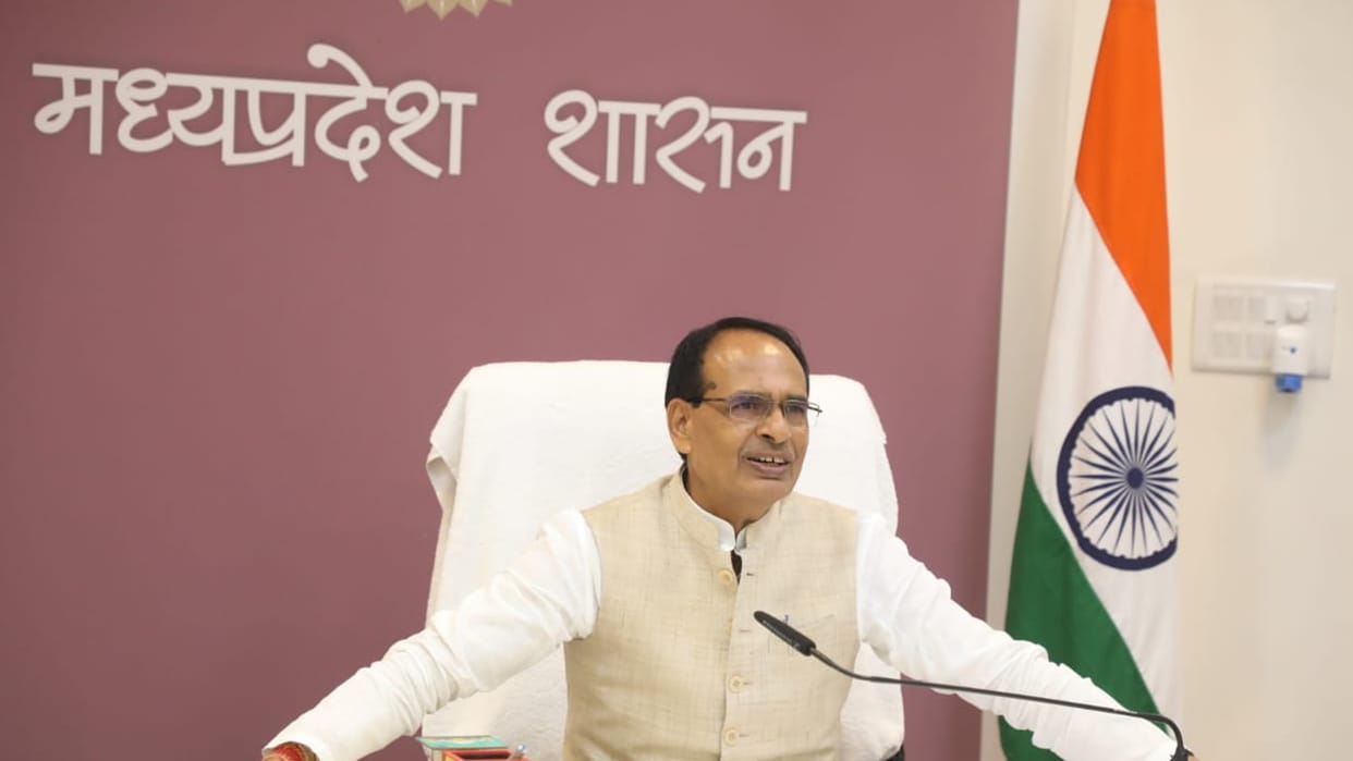 MP News CM Shivraj said engineering, nursing and paramedical studies will also be in Hindi