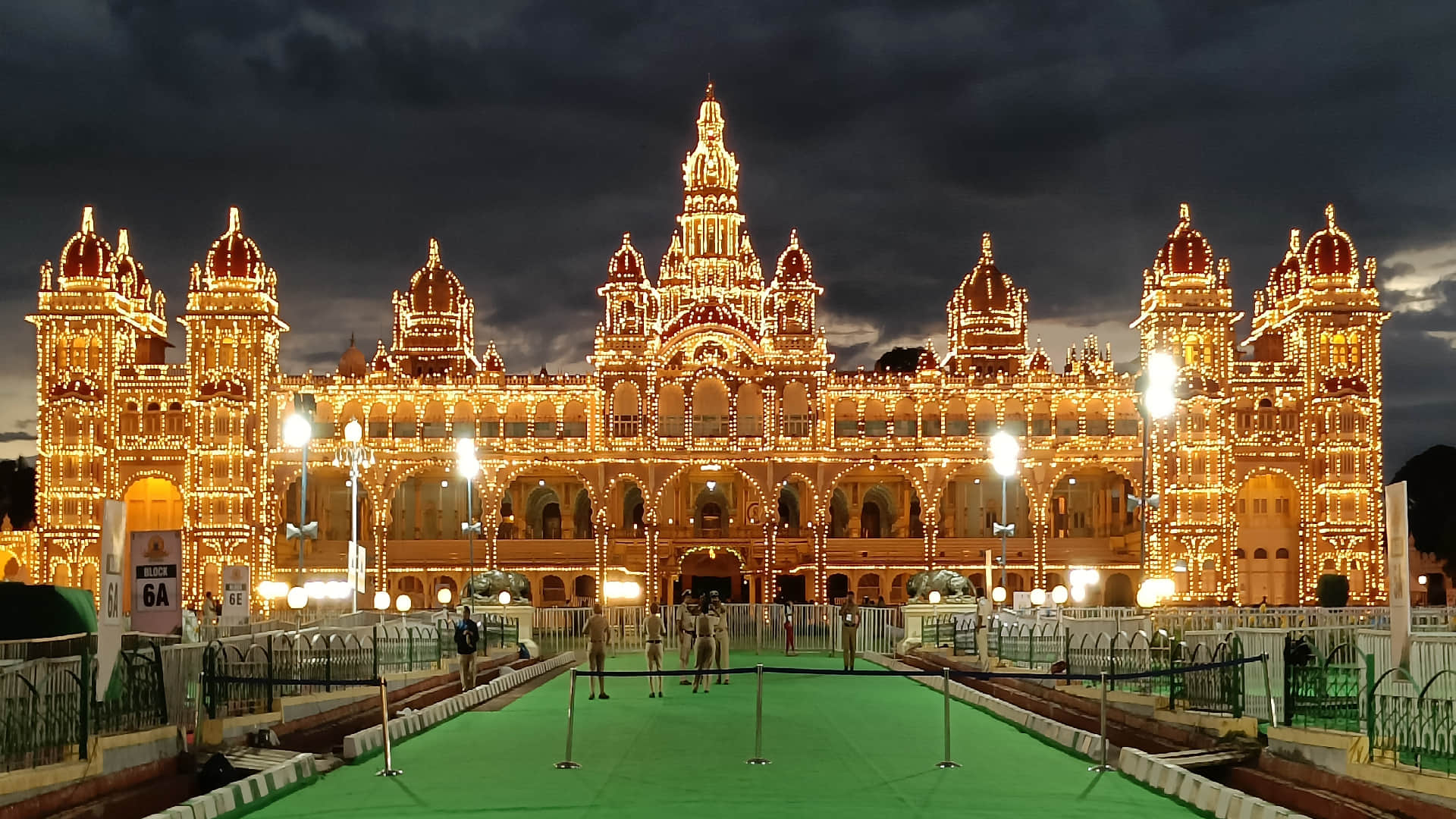 International Day of Yoga PM narendra Modi will do yoga at Mysore Palace ground
