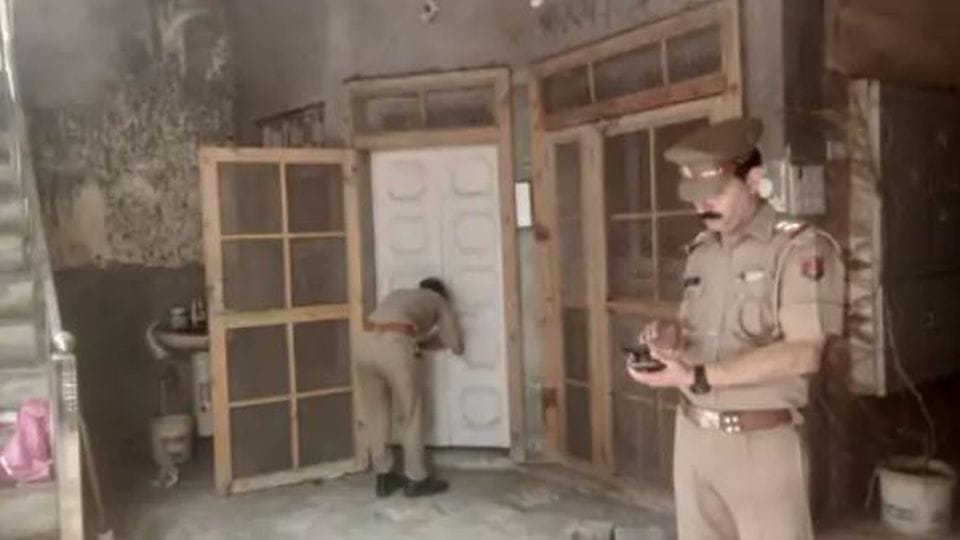 Police attached the house of Sanjeev Kumar Gupta accused of drug smuggling in Agra