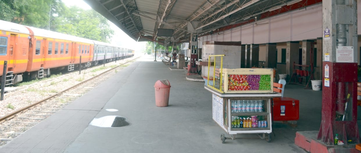 Bharat Bandh ineffective: Passengers faced trouble due to train cancellation