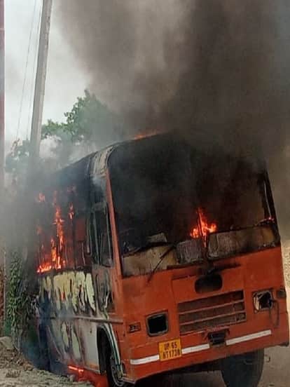 तस्वीरों में देखें वाराणसी में अग्निपथ योजना के विरोध में हुए हिंसक प्रदर्शन से कितना हुआ नुकसान