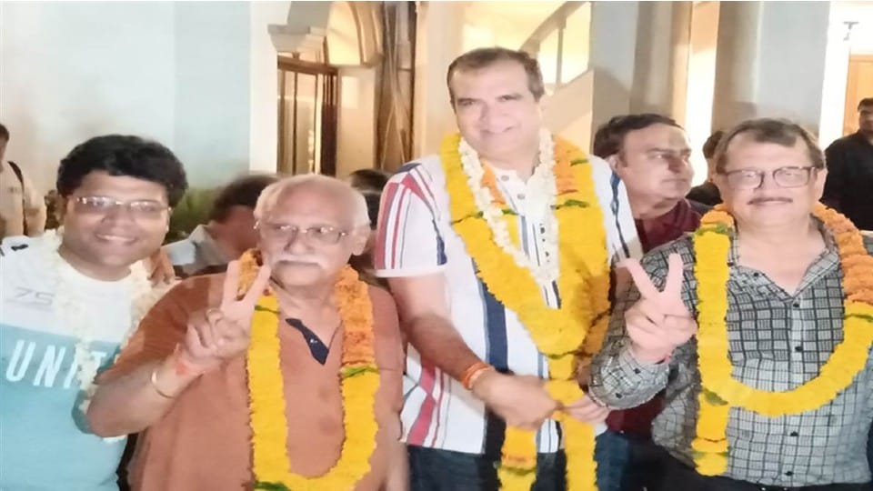 Indore Yeshwant club election: After four years, Tony's panel won the Yeshwant club election, Pammi lost