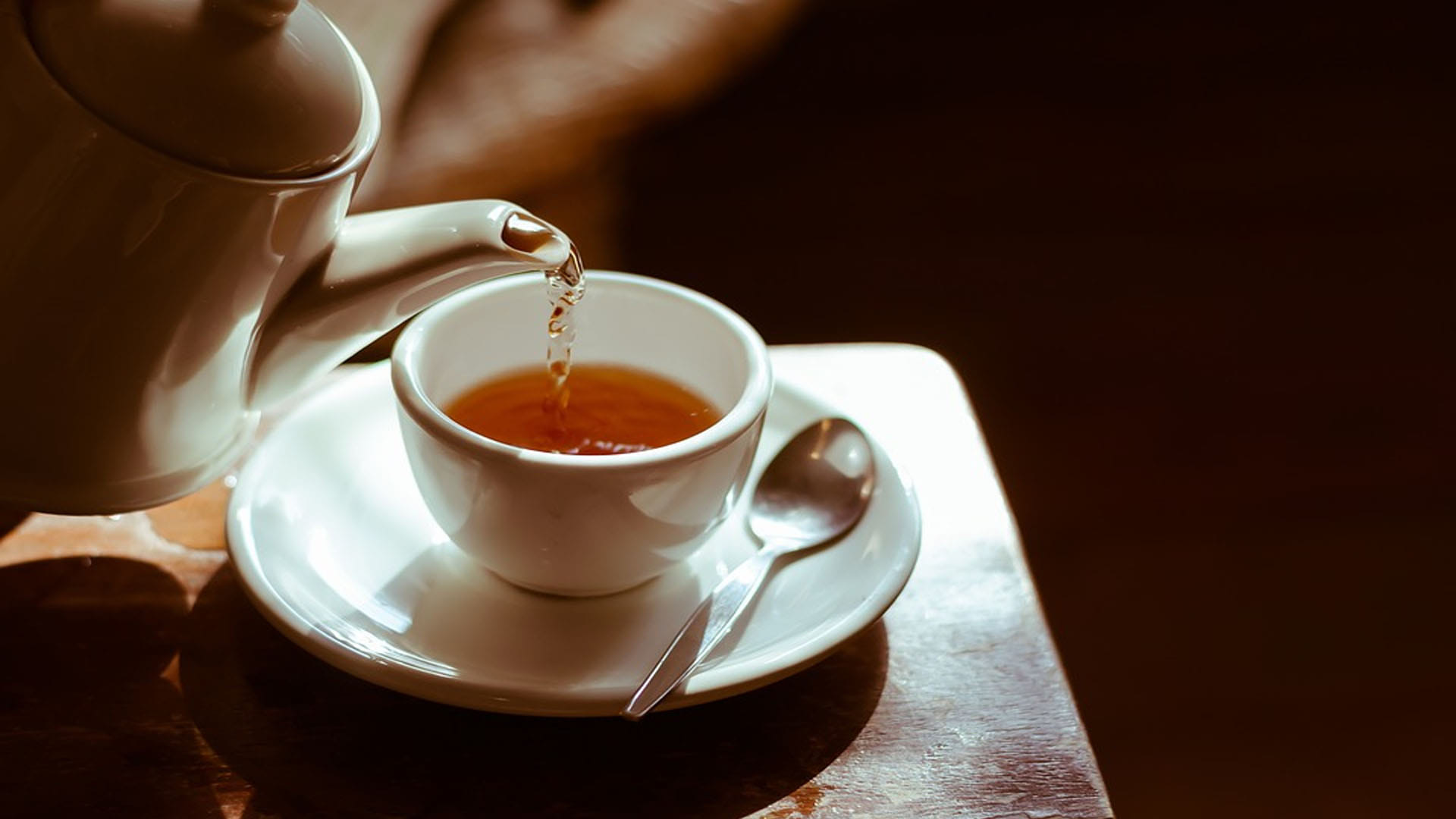 five drinks to stay hydrated in winter and get glowing skin