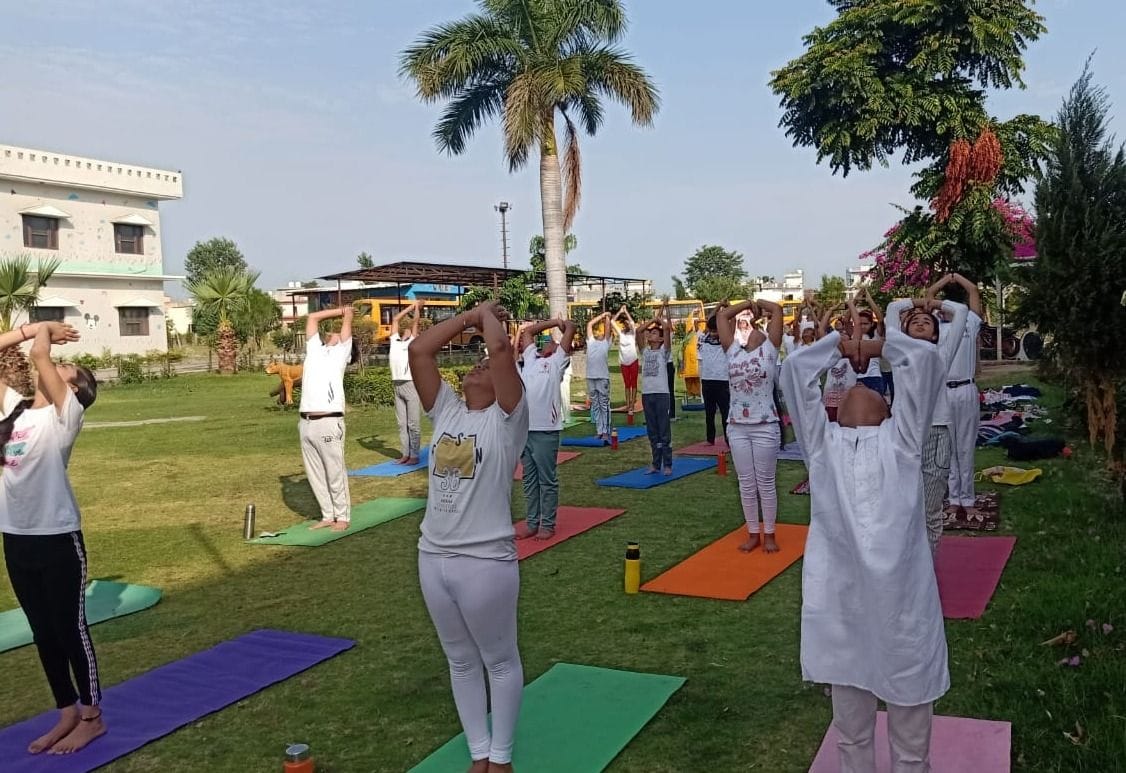 Teachers did pranayama with students in educational institutions