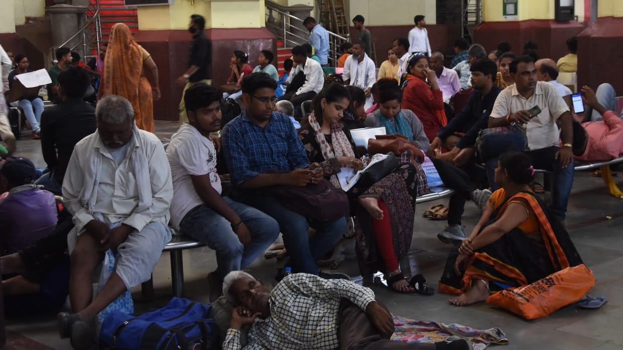 36 trains cancelled because of protest against Agneepath Yojna.