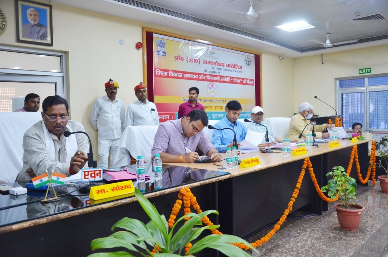 The problem of waterlogging should be resolved, stop overloaded vehicles on Chambal bridge