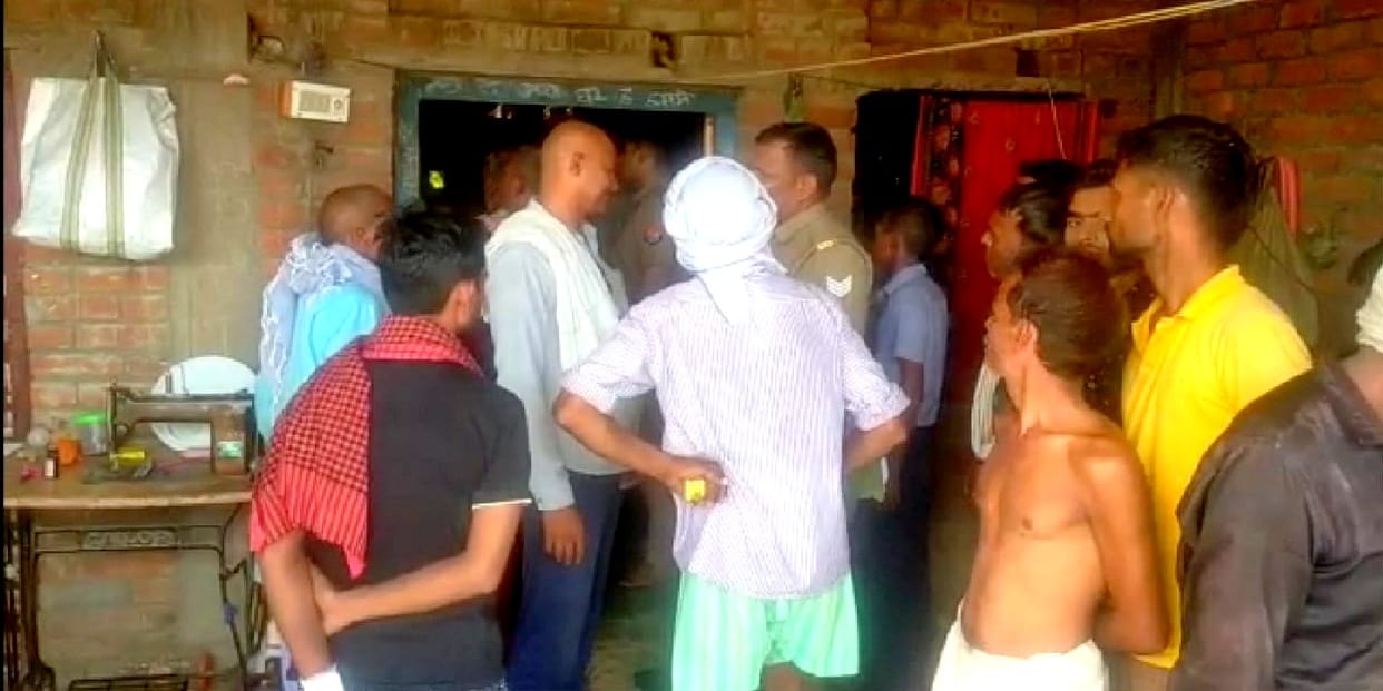 9th class student hanged herself in Maharajpur, police engaged in investigation
