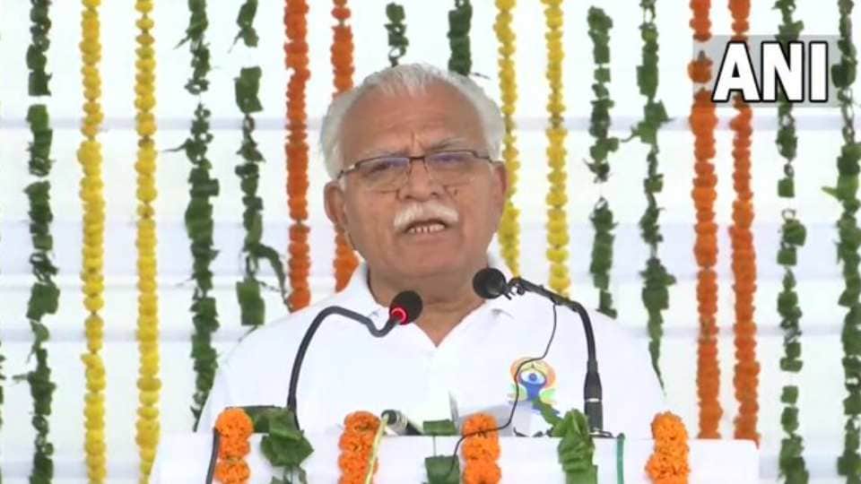 CM Manohar Lal will hoist the flag in Samalkha of Panipat today