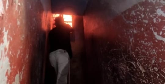 Sari shop caught fire in Bangle street due to short circuit