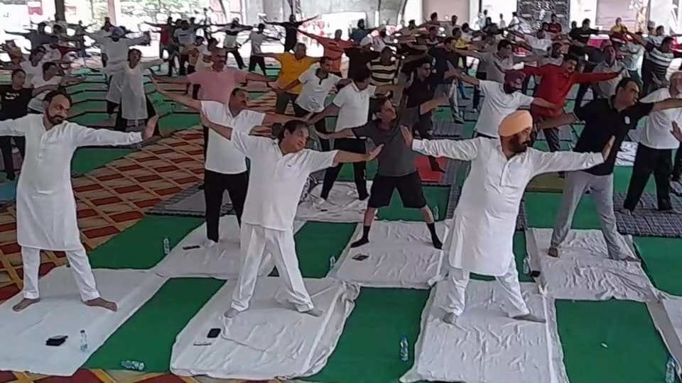 People did yoga in many cities in Punjab on International Yoga Day 2022