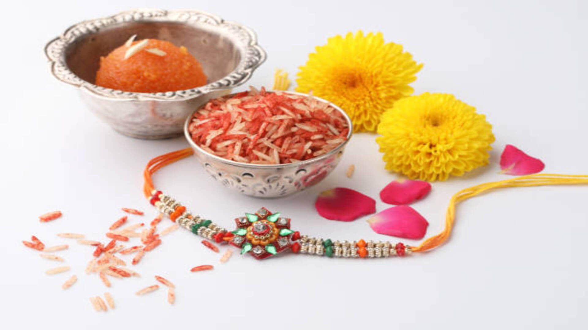 Raksha Bandhan 2022 Thali Keep These Items In Rakhi Aarti Thali on Raksha Bandhan See Full List